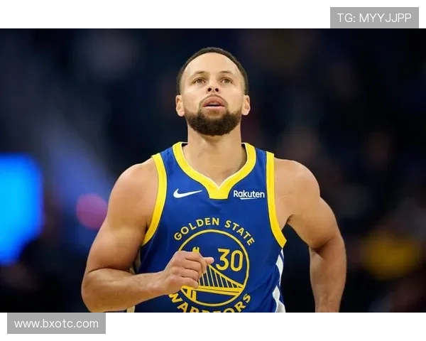 塞思库里确诊坐骨神经伤情两周后复查评估复出待定影响赛季备战 塞思库里确诊坐骨神经伤情两周后复查评估复出待定影响赛季备战